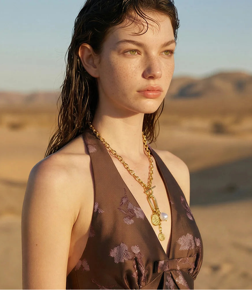 Mystical pearl necklace